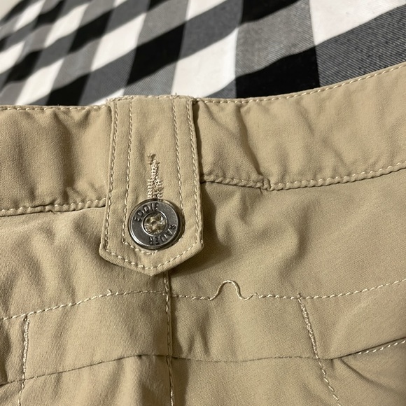 Eddie Bauer Sport Adjustable Capri's Size 10 Stretch 4 Zipper pockets Tan Hiking - Picture 12 of 16